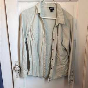Women’s Patagonia Light denim button up